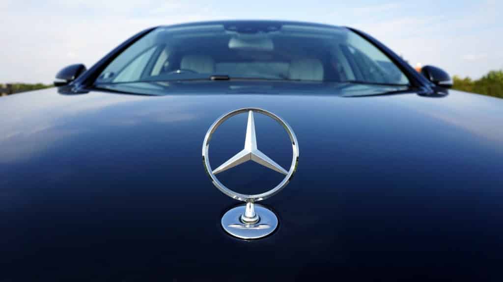 Mercedes-Benz Blockchain Adopción